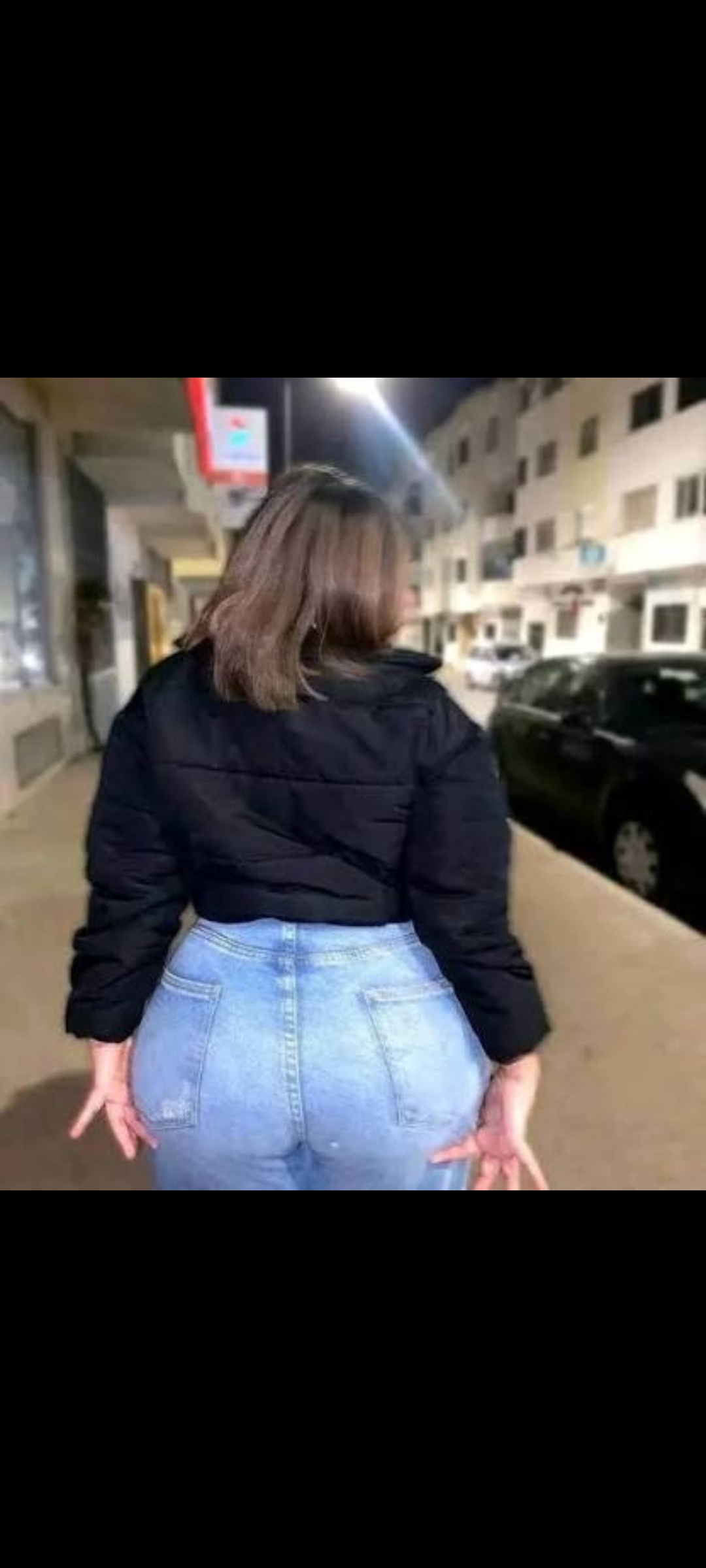 1000213359